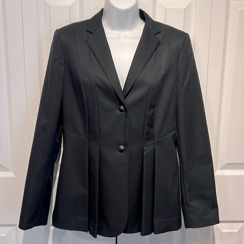 Calvin Klein Black Lined Front‎ Box Pleats Button Closure Blazer Size 8